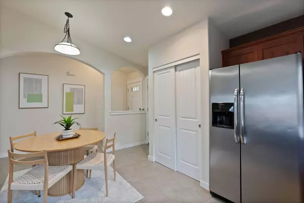 3204 Spring Creek PL, Bend, OR 97701