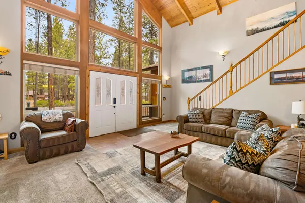 17039 Cooper DR, Bend, OR 97707