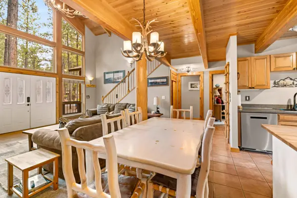 17039 Cooper DR, Bend, OR 97707