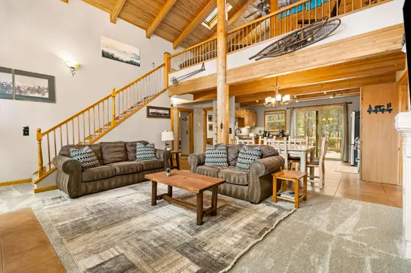 17039 Cooper DR, Bend, OR 97707