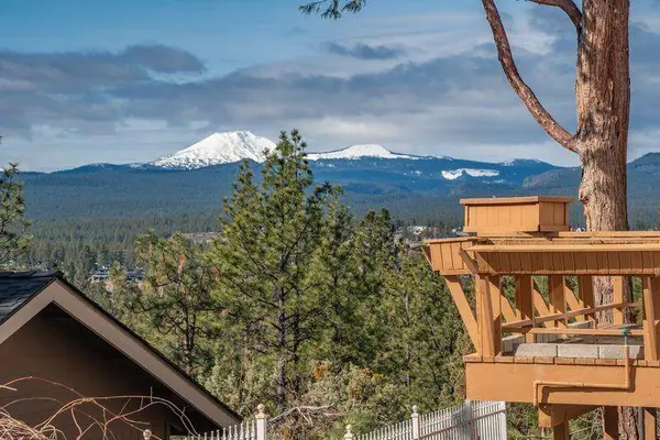 2101 Cascade View DR, Bend, OR 97703