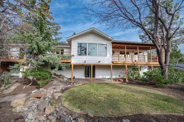 2101 Cascade View DR, Bend, OR 97703