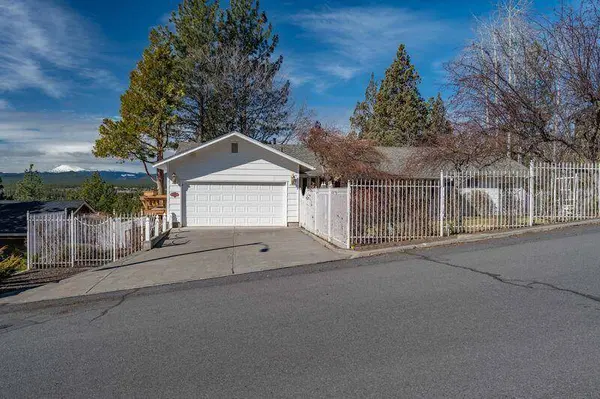 2101 Cascade View DR, Bend, OR 97703