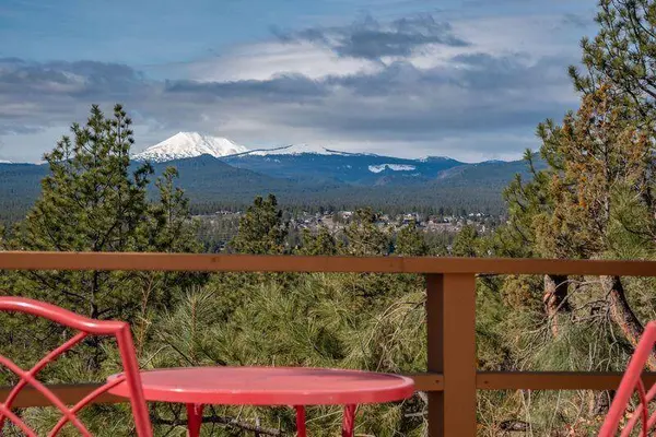 2101 Cascade View DR, Bend, OR 97703