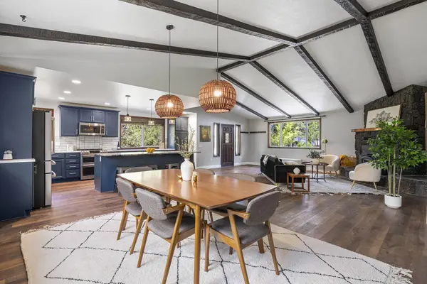 55050 Huntington RD, Bend, OR 97707