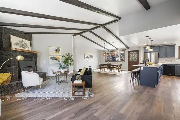 55050 Huntington RD, Bend, OR 97707