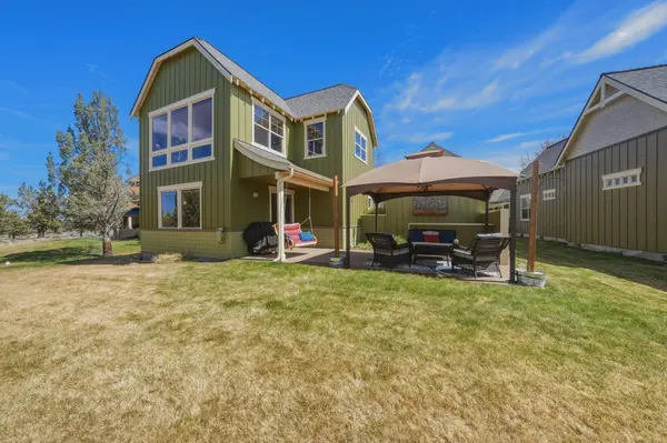 11058 Desert Sky LOOP, Redmond, OR 97756