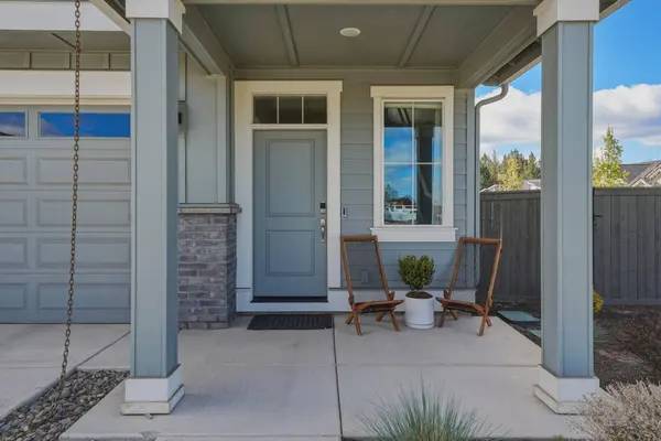 61675 Depot LOOP, Bend, OR 97702