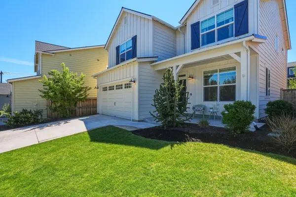 19987 Badger RD, Bend, OR 97702