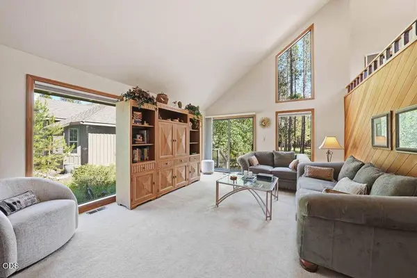 57715 Poplar LOOP, Sunriver, OR 97707