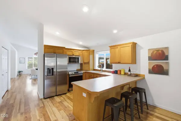62815 Snowcap CT, Bend, OR 97701