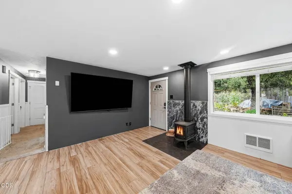 55510 Gross DR, Bend, OR 97707