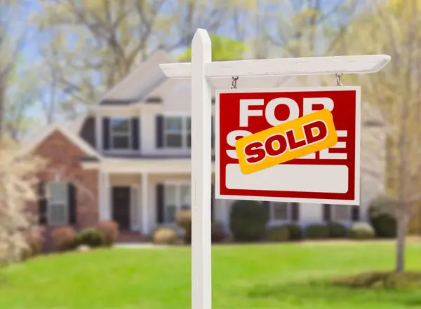 Carolyn Reis Real Estate & Co., Inc. Bridgewater Realtor (18)