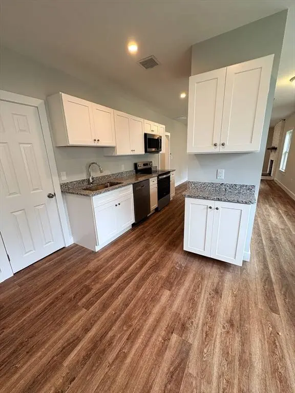 201 Florence St, Brockton, MA 02301