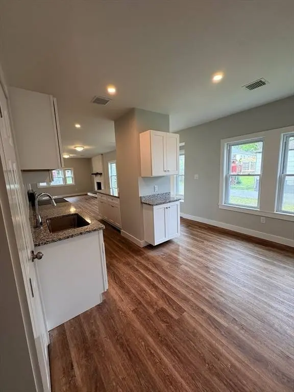 201 Florence St, Brockton, MA 02301