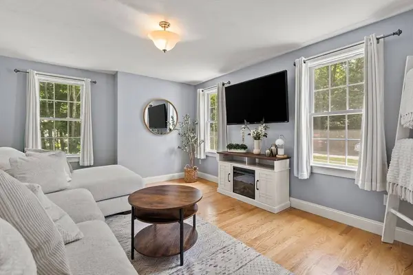 9 Elisha Dr #9, Middleboro, MA 02346