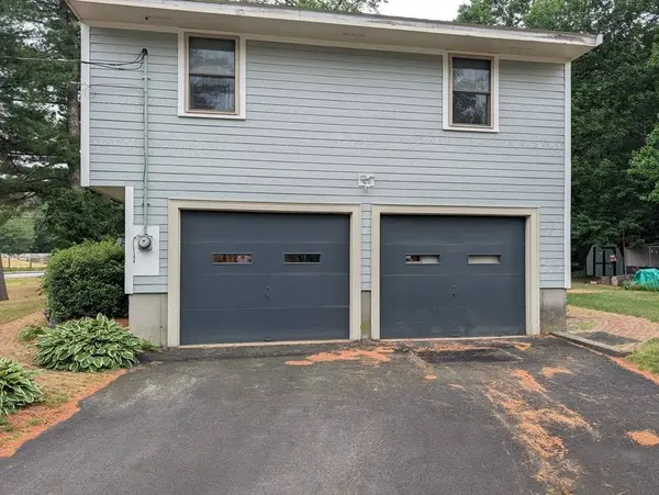 10 Sherwood Ln, Raynham, MA 02767