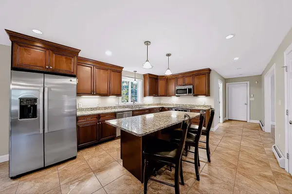 115 Northridge Dr, East Bridgewater, MA 02333