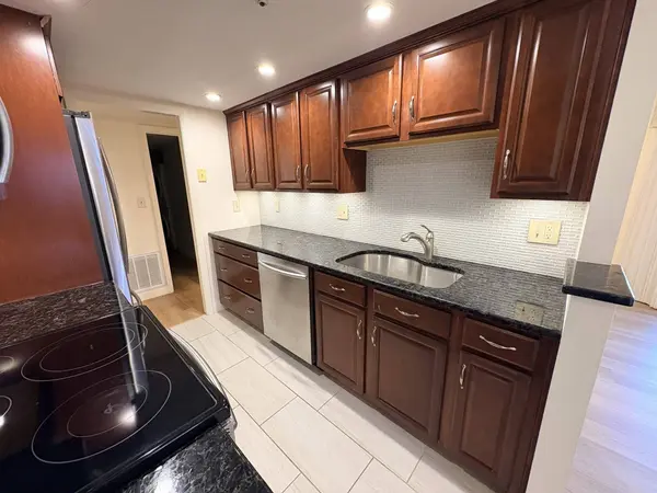 34 Brian Dr #C, Stoughton, MA 02072