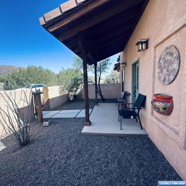 6 Oliver Ranch RD, San Lorenzo, NM 88041