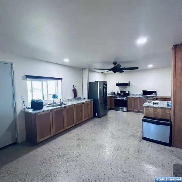 22 Otis LN, Silver City, NM 88061