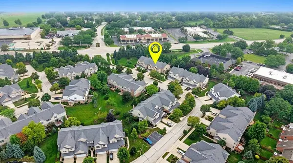205 Westminster DR, Bloomingdale, IL 60108