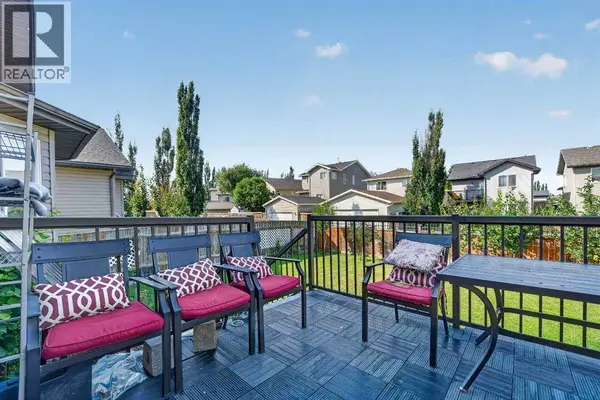 62 Coalbanks Gate W, Lethbridge, AB T1J2A1