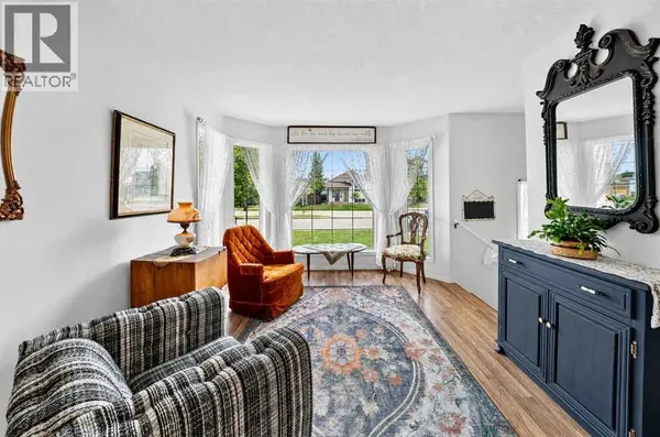 1976 Parkside Close, Coaldale, AB T1H0A1