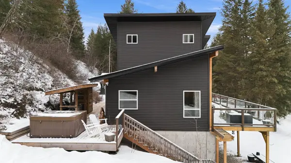 6061 Robertson RD, Williams Lake, BC V2G 4Y5