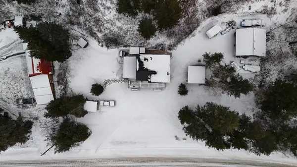 6061 Robertson RD, Williams Lake, BC V2G 4Y5