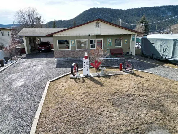 2013 N Third AVE, Williams Lake, BC V2G 2W1