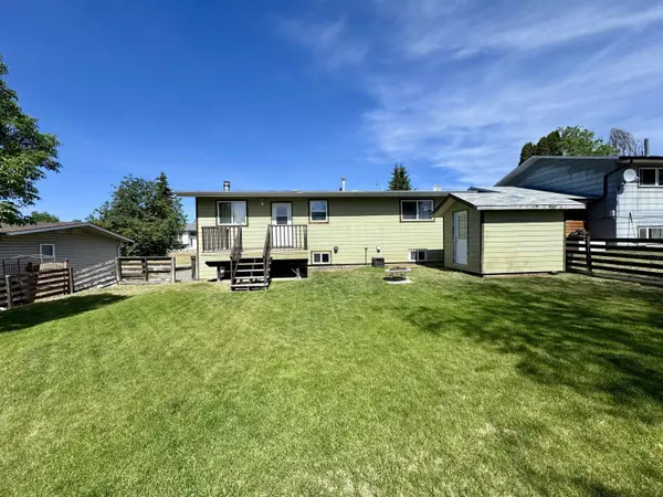 708 Smith ST, Williams Lake, BC V2G 4A5