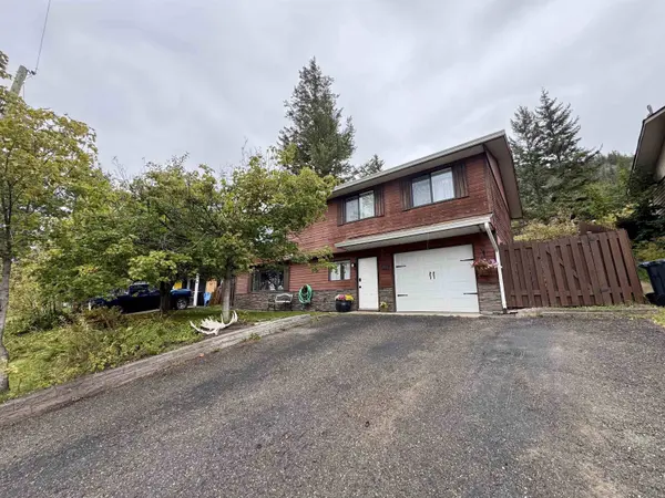 1265 Resker PL, Williams Lake, BC V2G 4H9
