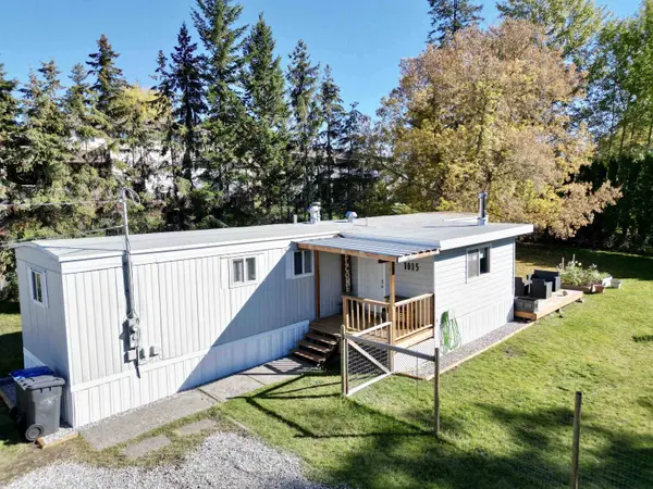 1015 Dairy RD, Williams Lake, BC V2G 4L3