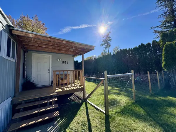 1015 Dairy RD, Williams Lake, BC V2G 4L3