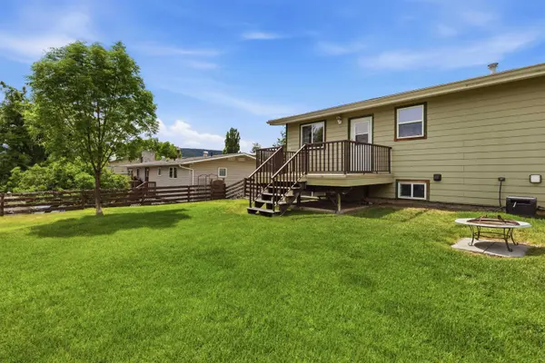 708 Smith ST, Williams Lake, BC V2G 4A5