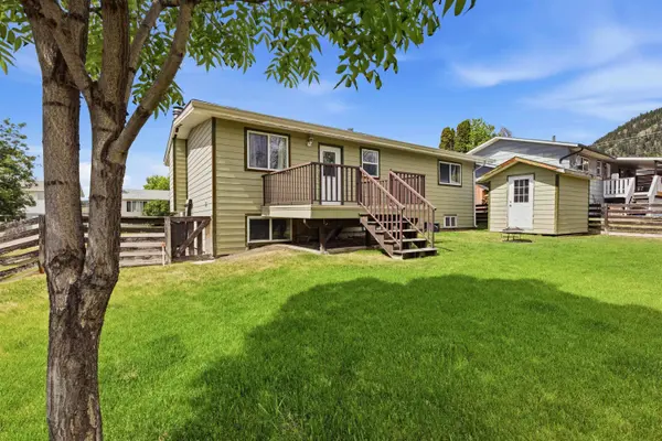 708 Smith ST, Williams Lake, BC V2G 4A5