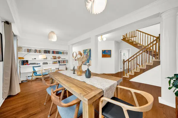 154 Rodeo DR, Barrhaven, ON K2J 5K7