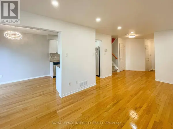 172 GRAY CRESCENT, Ottawa, ON K2K3L8