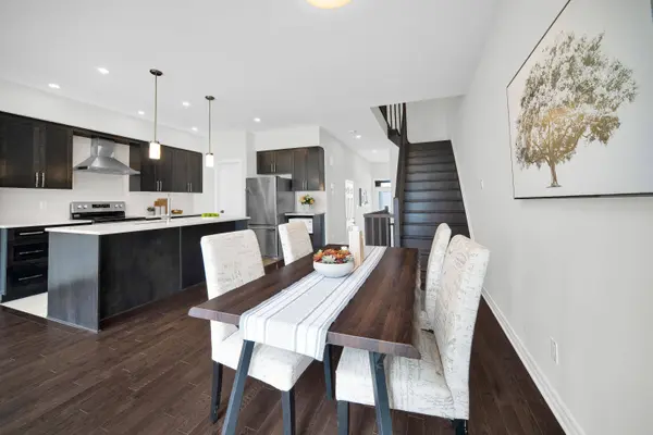 353 Cornice ST, Orleans - Convent Glen And Area, ON K1W 0P8