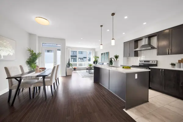 353 Cornice ST, Orleans - Convent Glen And Area, ON K1W 0P8