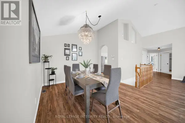 804 HOT SPRINGS WAY, Ottawa, ON K1V1R9