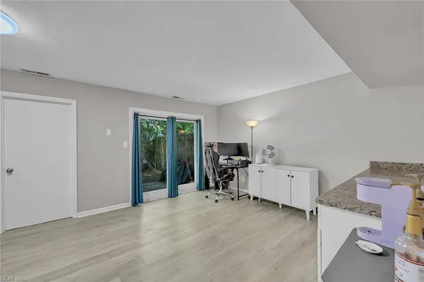 978 Level Green BLVD, Virginia Beach, VA 23464