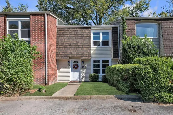 978 Level Green BLVD, Virginia Beach, VA 23464