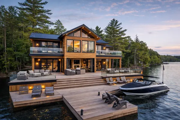 Luxury vs. Legacy Cottages in Muskoka ... Which One is Right for You?,Mark Weiland