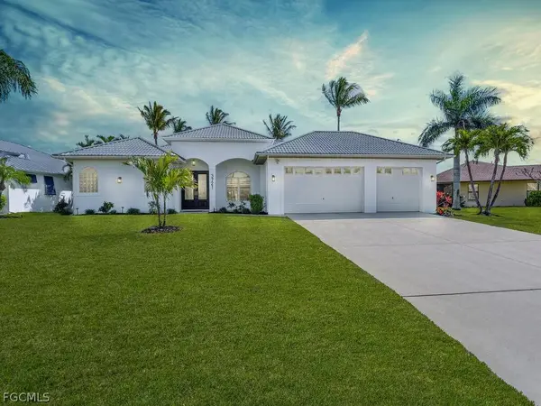 3721 Surfside BLVD, Cape Coral, FL 33914