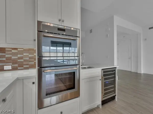 4810 PELICAN COLONY BLVD #304, Bonita Springs, FL 34134