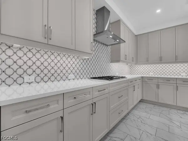 4810 PELICAN COLONY BLVD #401, Bonita Springs, FL 34134