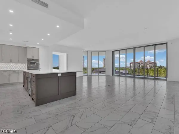 4810 PELICAN COLONY BLVD #401, Bonita Springs, FL 34134