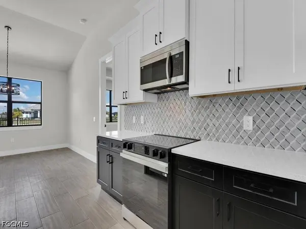 1517 NW 21st PL, Cape Coral, FL 33993